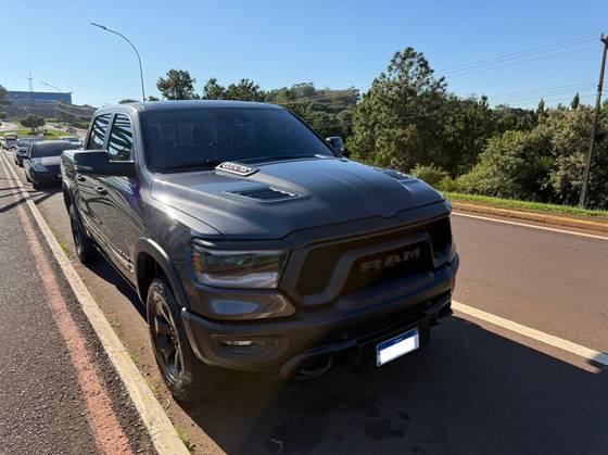 RAM 1500 5.7 V8 GASOLINA REBEL CD 4X4 AUTOMÁTICO
